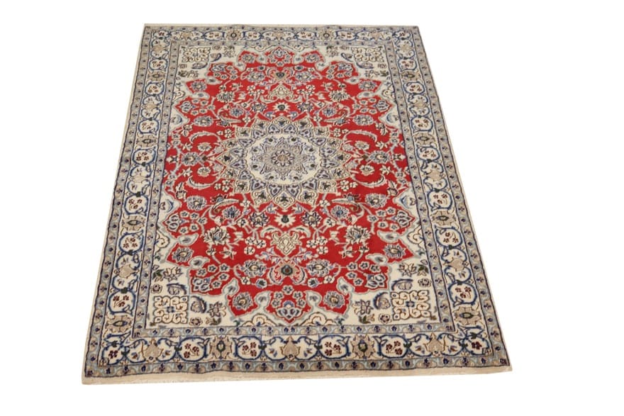 Nain Persian Rug — hand-knotted, 198 × 125 cm, Wool