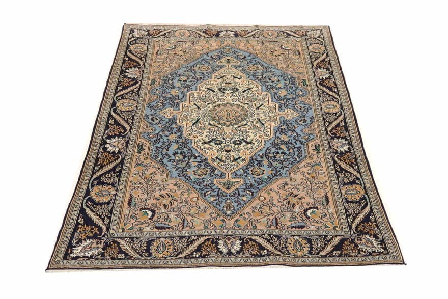 Qom Persian Rug 213 × 136 cm, Wool & Silk, hand-knotted