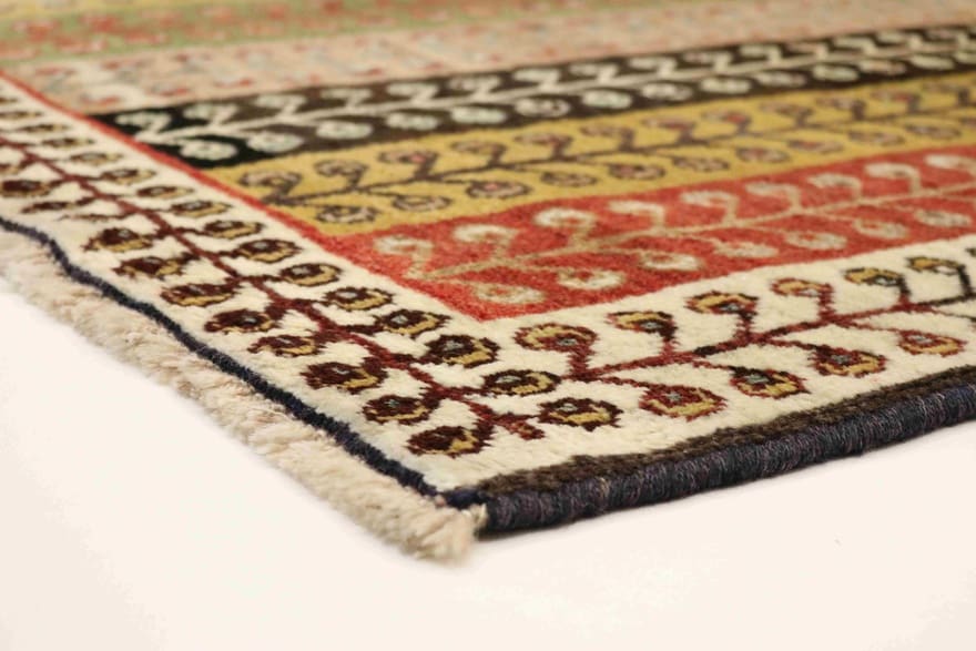 Shiraz Persian Rug — hand-knotted, 198 × 118 cm