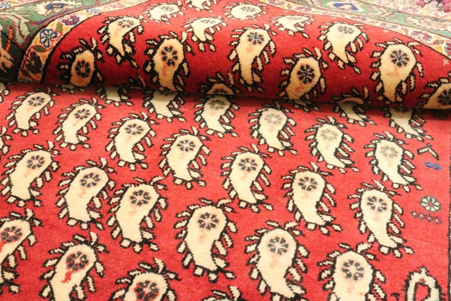 Hand-Knotted Wool Qashqai Persian Rug, 177 × 128 cm
