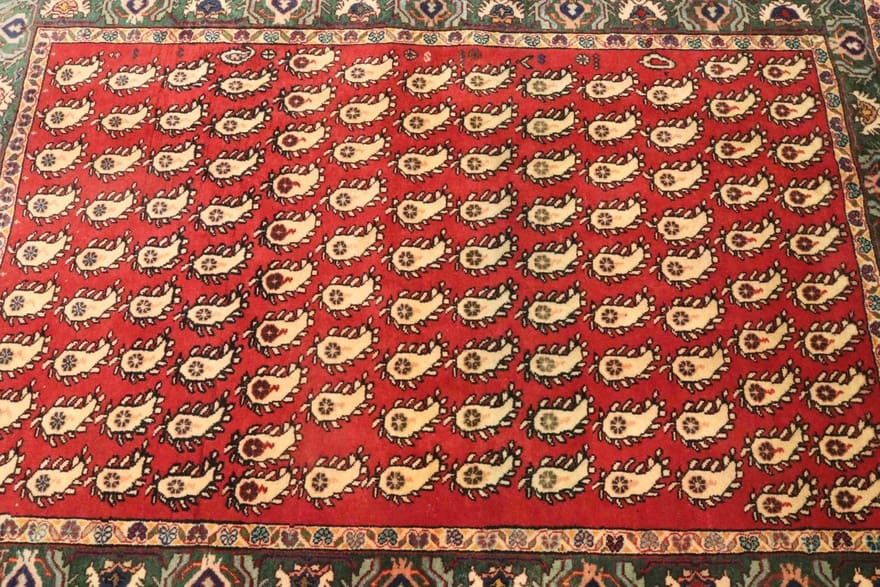 Hand-Knotted Wool Qashqai Persian Rug, 177 × 128 cm