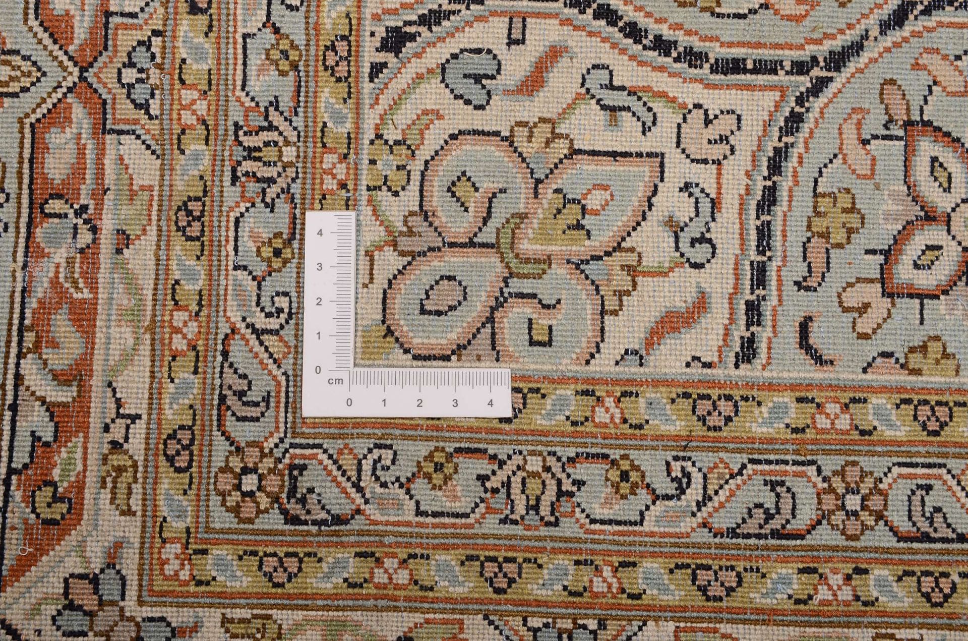 Kashmir Indian Rug 157 × 217 cm, Wool & Silk, hand-knotted