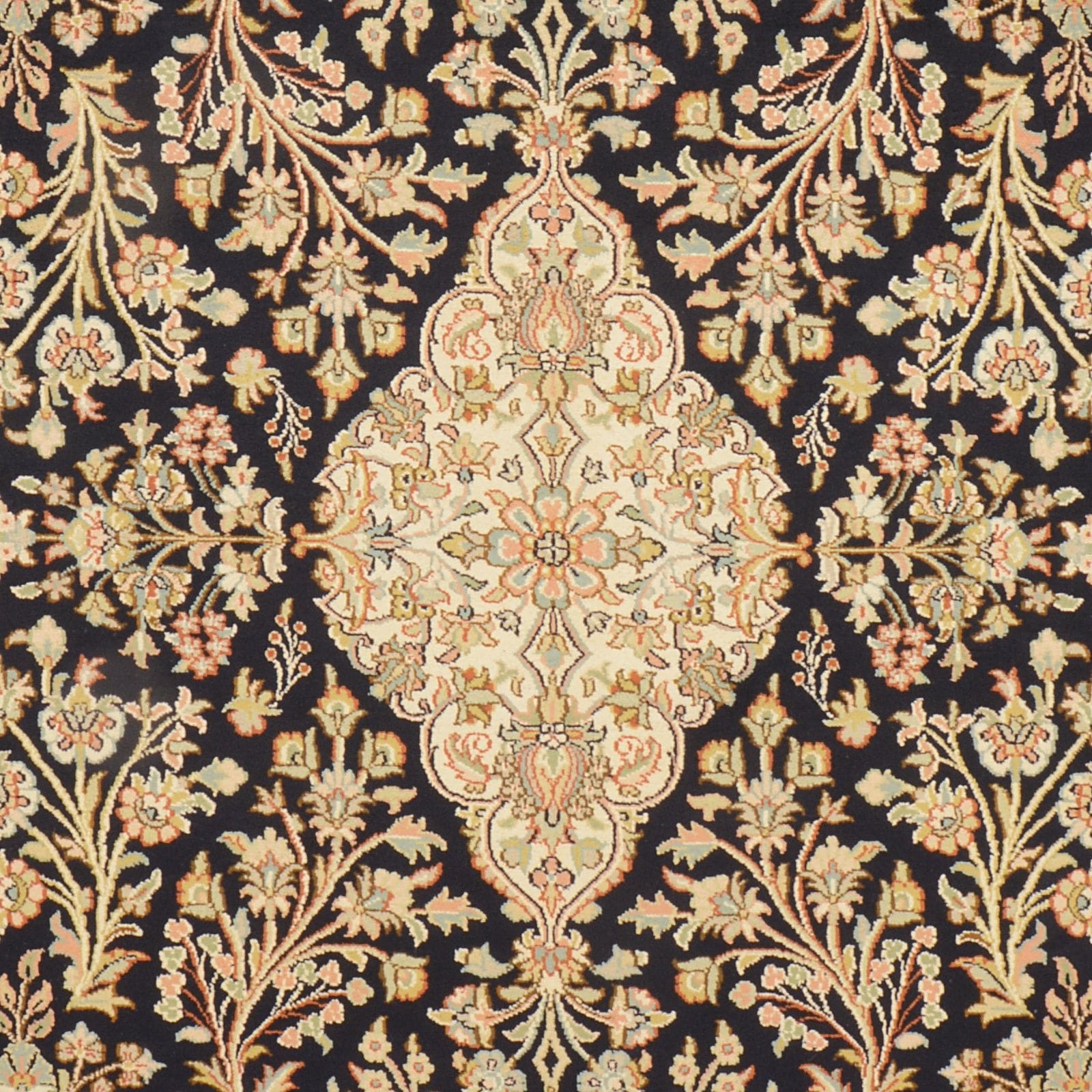 Kashmir Indian Rug 125 × 186 cm, Wool & Silk, hand-knotted
