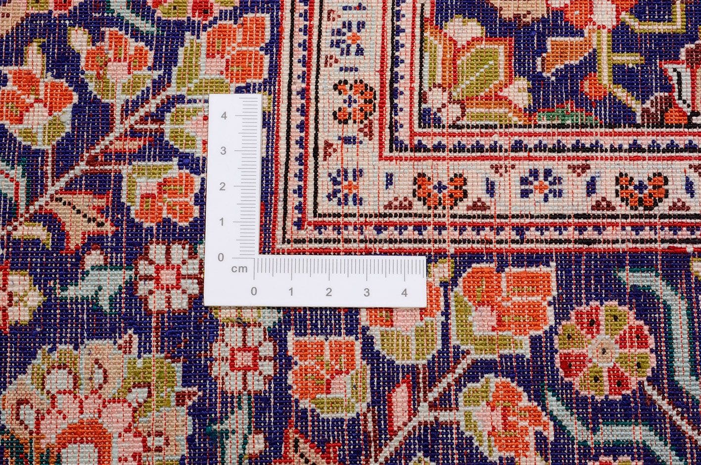 Qom Persian Rug 104 × 142 cm, Silk, hand-knotted