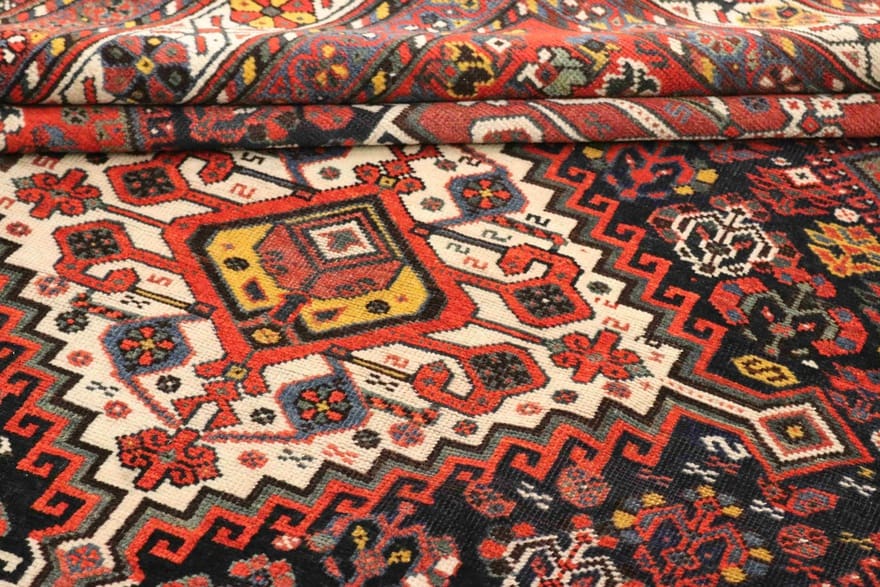 Antique Wool Qashqai Persian Rug, 220 × 152 cm