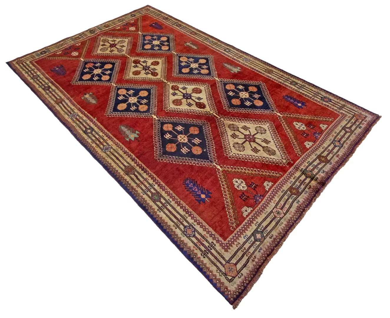 Qashqai Persian Rug 336 × 201 cm, Wool, hand-knotted