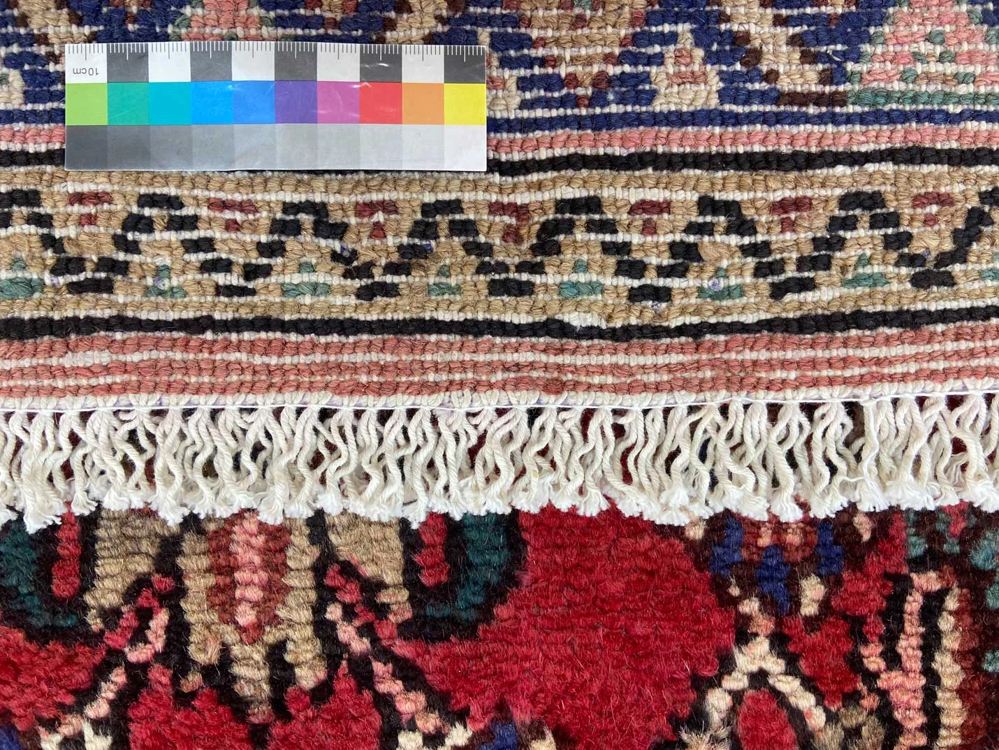 Hamadan Persian Rug 306 × 216 cm, Wool, hand-knotted
