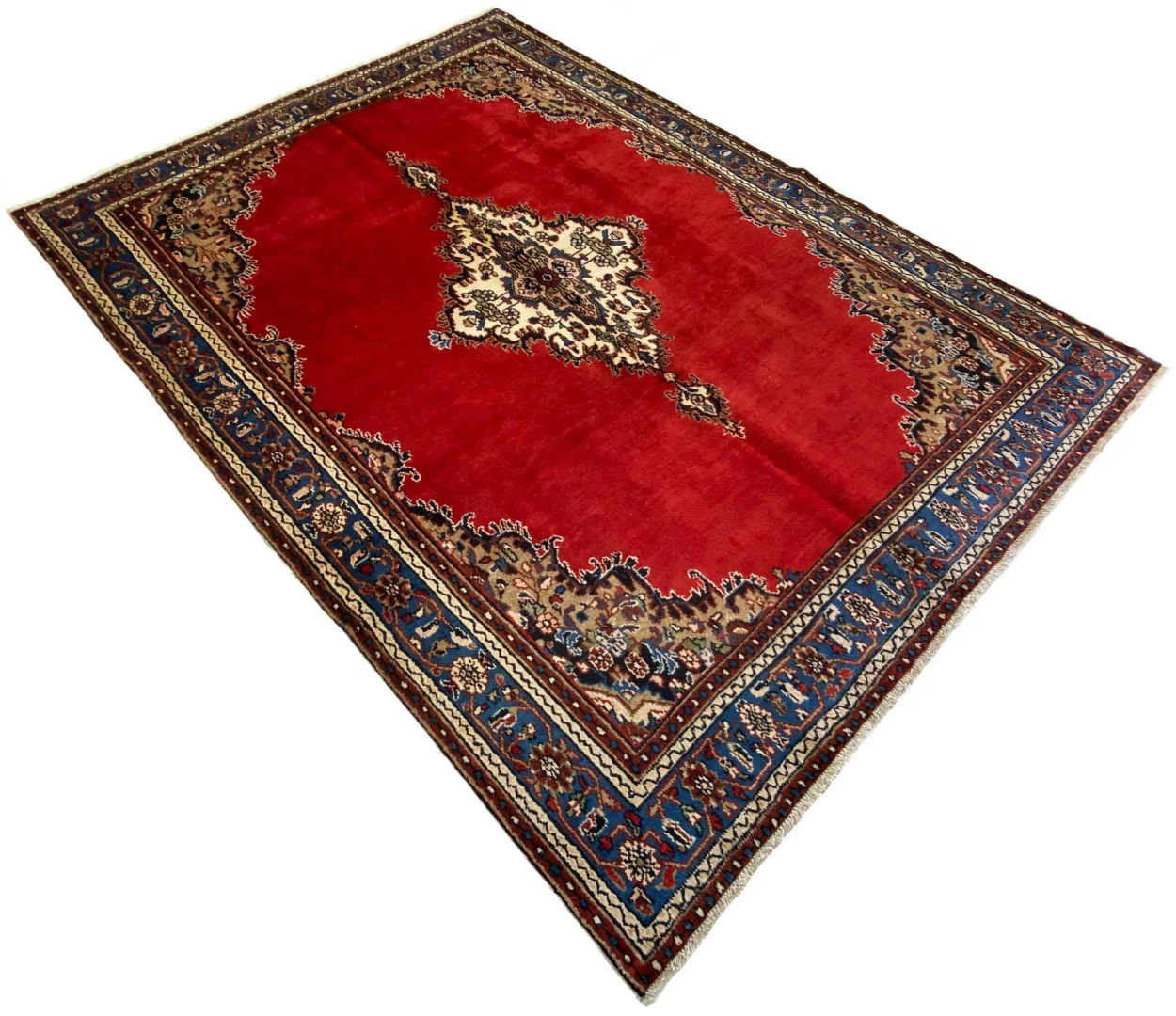 Hamadan Persian Rug — hand-knotted, 324 × 234 cm, Wool