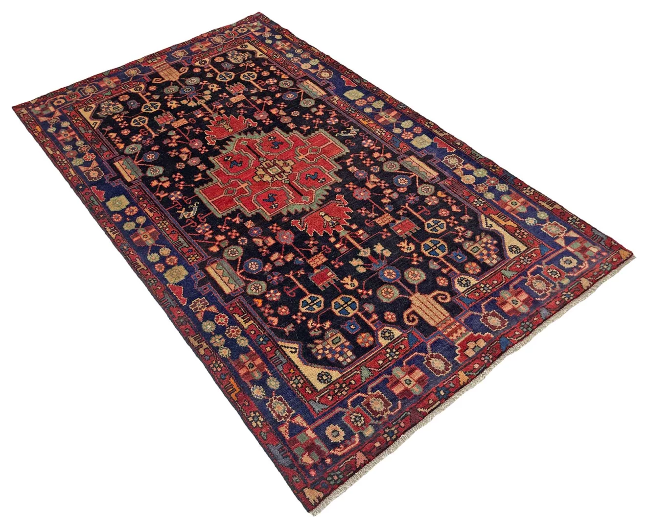 orientteppich-nahawand-237-x-144-cm-medaillon-150000-knoten-handgeknupft-2 Persian Rug 237 × 144 cm, Wool, hand-knotted