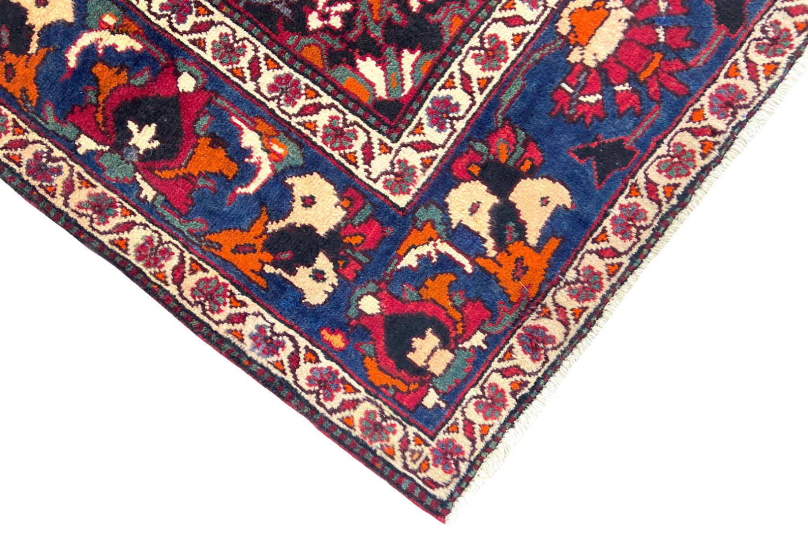 Shiraz Persian Rug 317 × 218 cm, Wool, hand-knotted