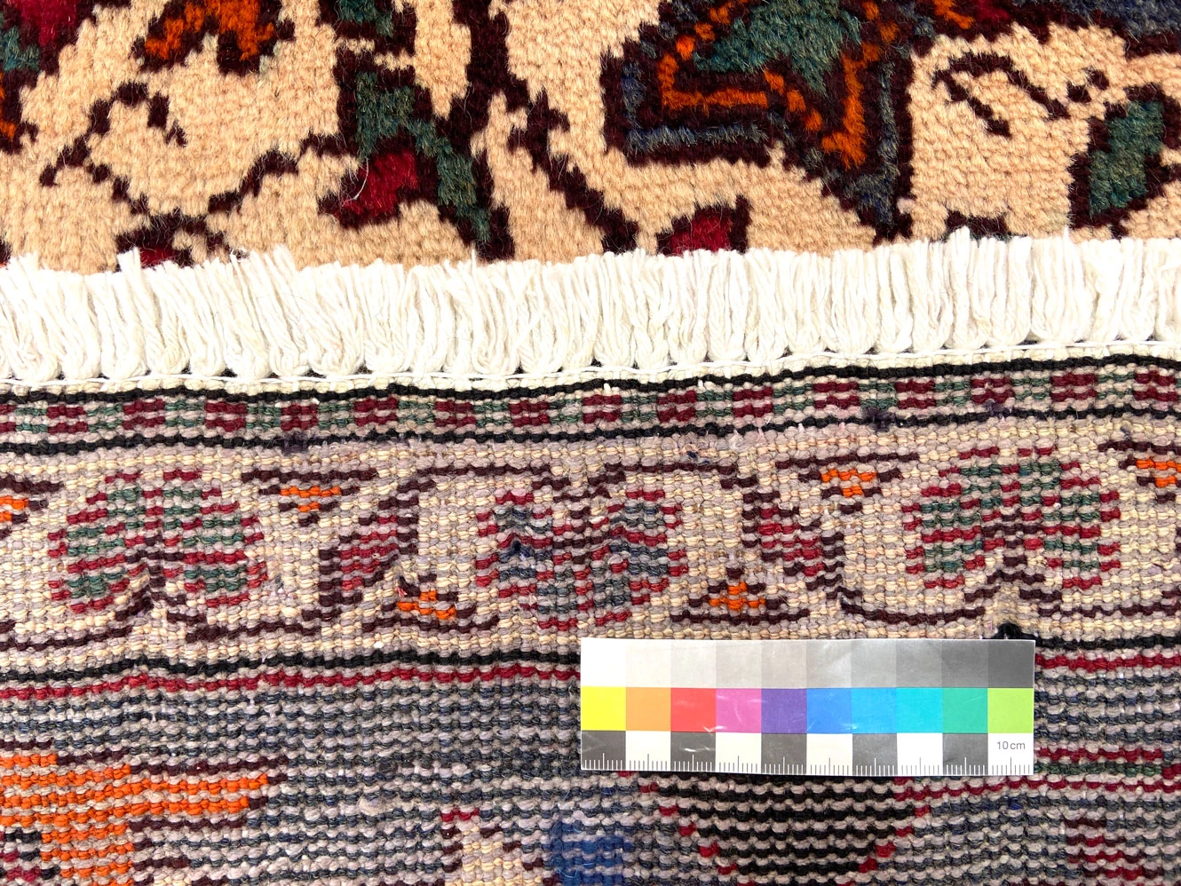 Shiraz Persian Rug 317 × 218 cm, Wool, hand-knotted