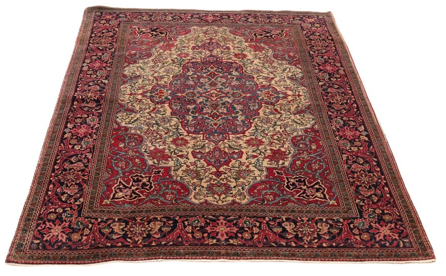 Antique Isfahan Persian Rug, 203 × 142 cm, Wool