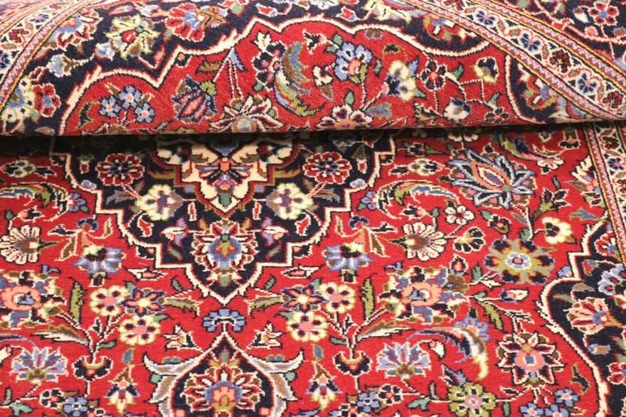 Hand-Knotted Wool Kashan Persian Rug, 168 × 118 cm