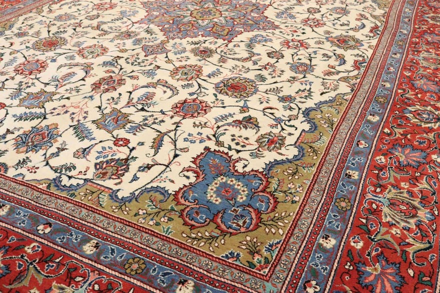 Sarouk Farahan Persian Rug 391 × 282 cm, Wool, hand-knotted