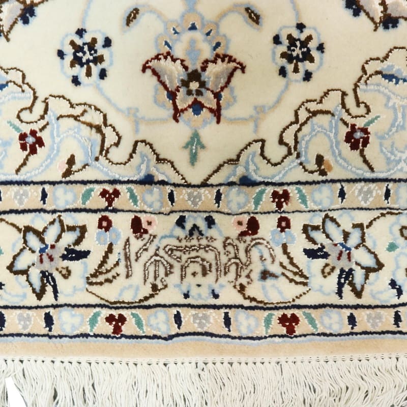 Nain Persian Rug — hand-knotted, 137 × 82 cm, Wool & Silk
