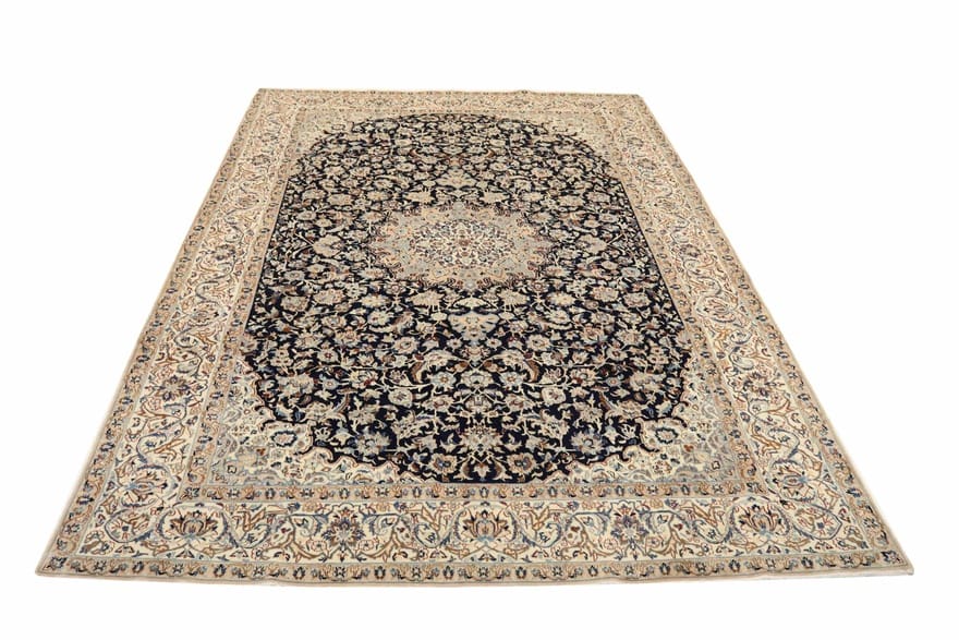 orientteppich-nain-9-la-carpet-382x241-feine-knupfkunst-handgeknupft-1 Hand-Knotted Wool Nain Persian Rug, 381 × 240 cm