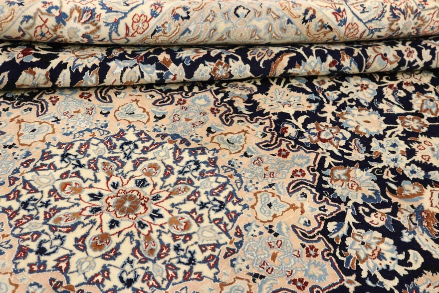 orientteppich-nain-9-la-carpet-382x241-feine-knupfkunst-handgeknupft-4 Hand-Knotted Wool Nain Persian Rug, 381 × 240 cm
