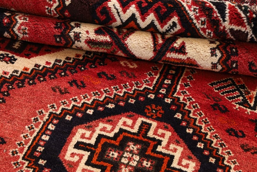 Shiraz Persian Rug — hand-knotted, 267 × 129 cm, Wool