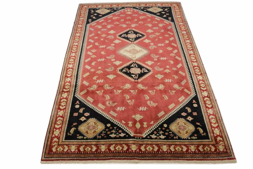 Qashqai Persian Rug 303 × 192 cm, Wool, hand-knotted