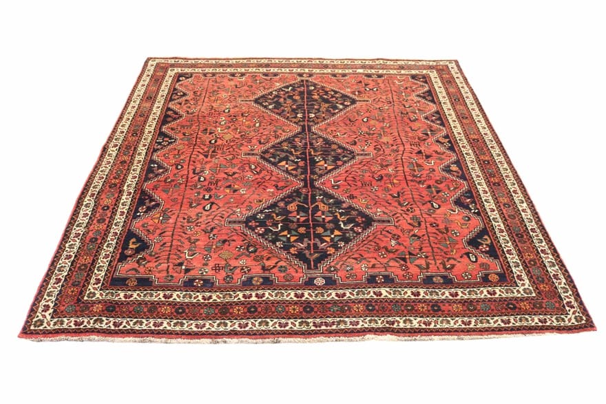 Qashqai Persian Rug 284 × 191 cm, hand-knotted