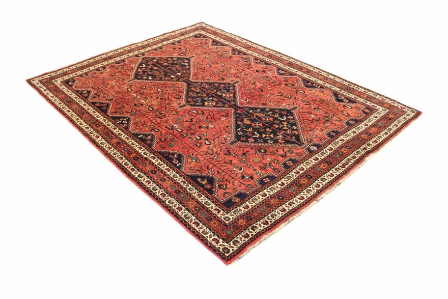 Qashqai Persian Rug 284 × 191 cm, hand-knotted