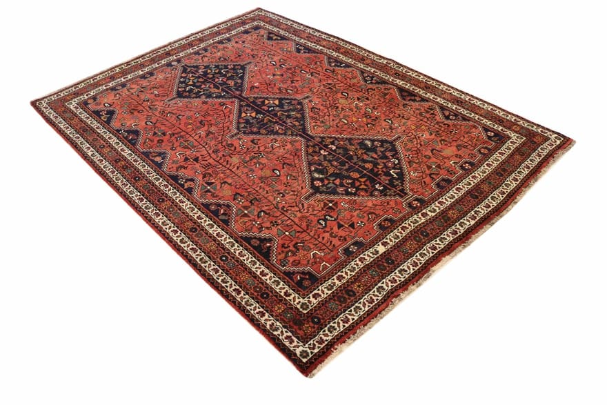 Qashqai Persian Rug 284 × 191 cm, hand-knotted