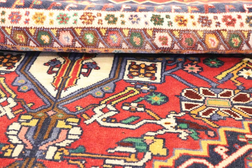 Hand-Knotted Wool Qashqai Persian Rug, 266 × 168 cm