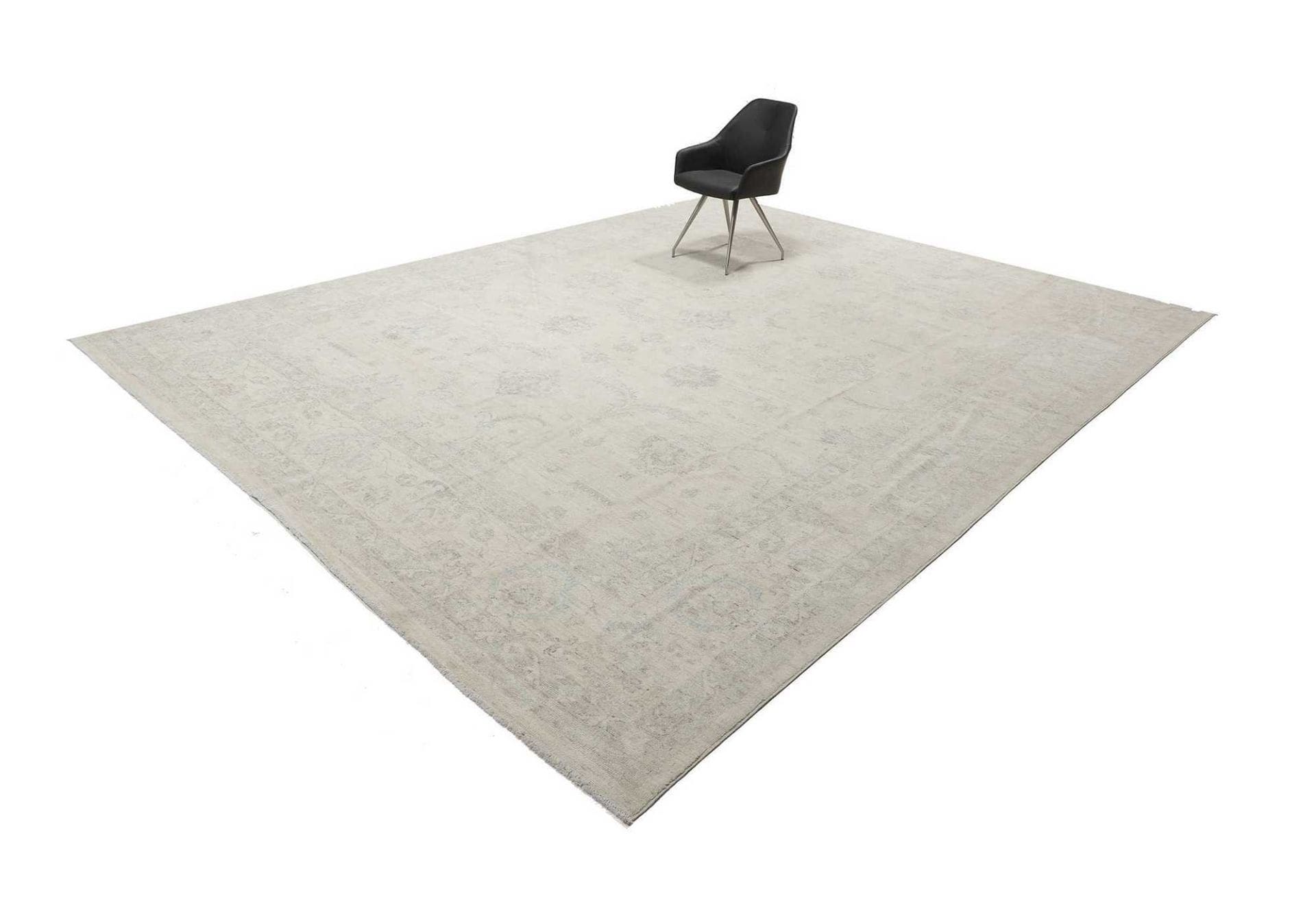 Hand-Knotted Wool Ziegler Pakistani Rug, 359 × 456 cm