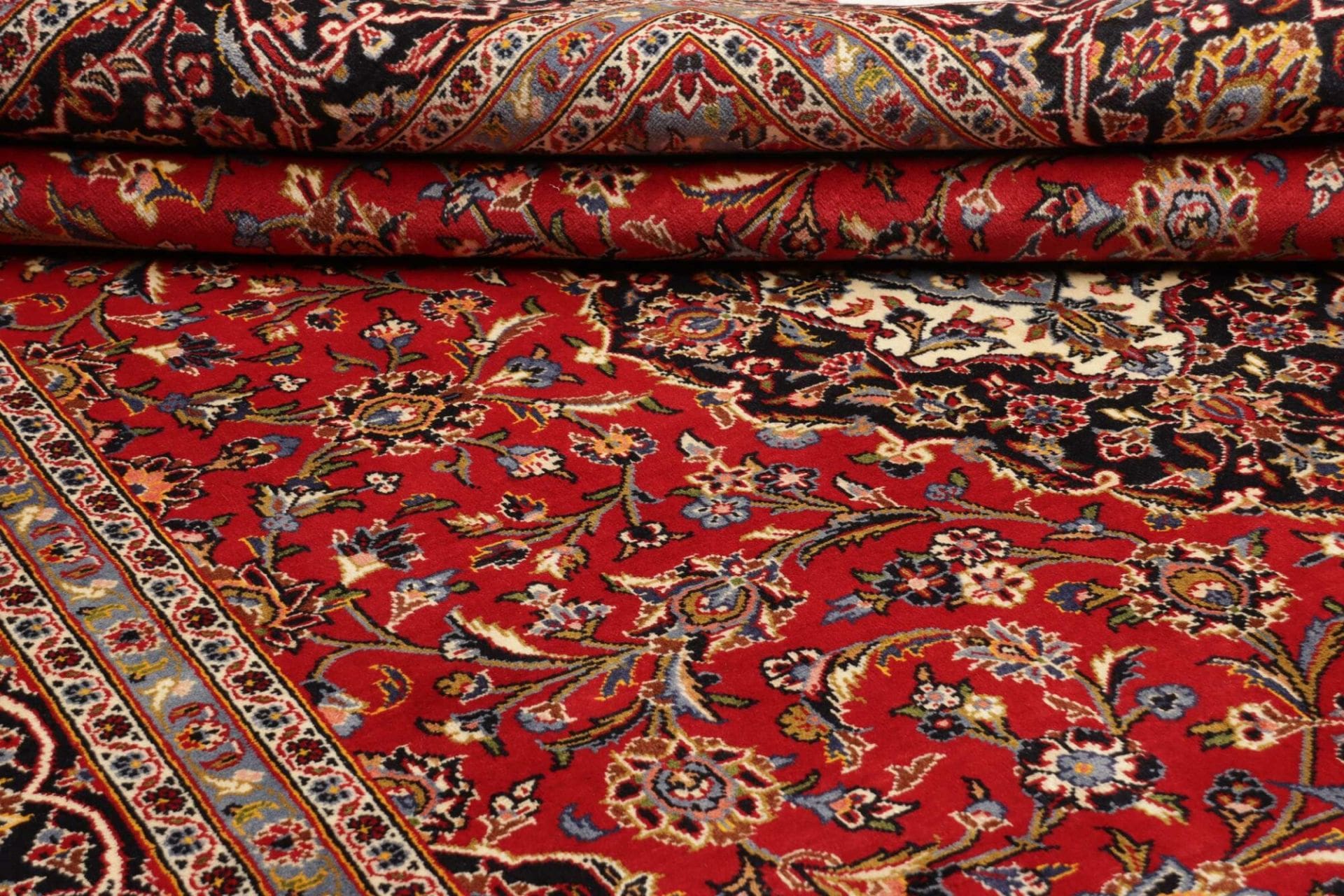 Kashan Persian Rug — hand-knotted, 296 × 385 cm, Wool