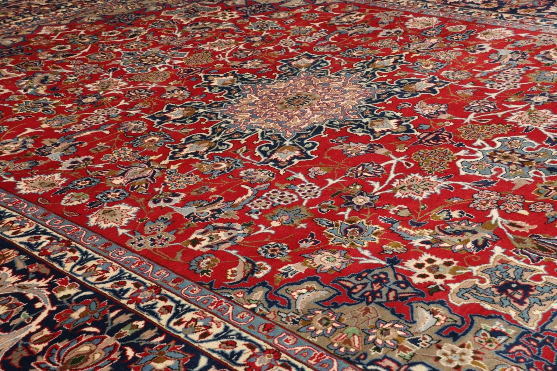 Persian Rug 315 × 420 cm, Wool, hand-knotted