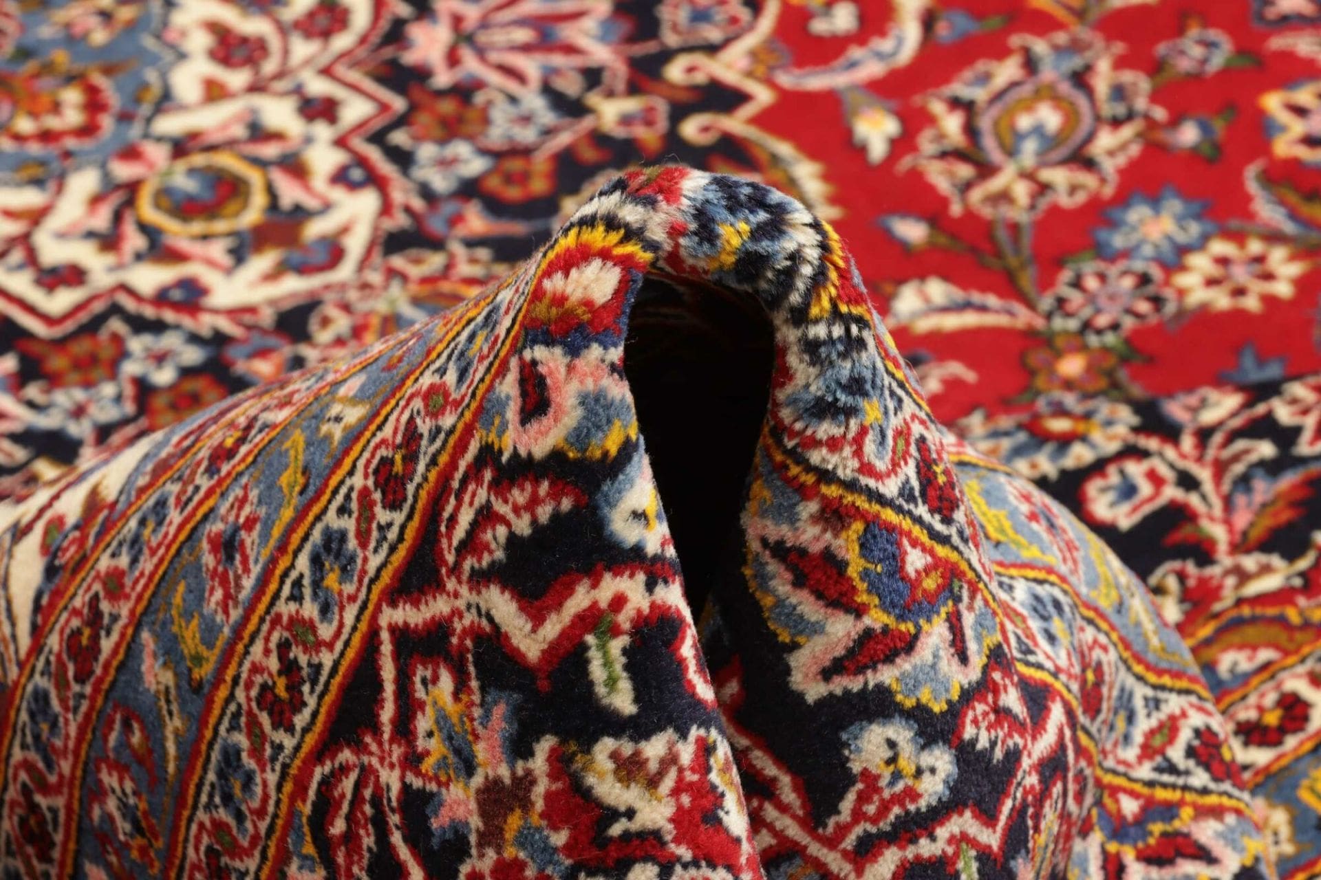 Kashan Persian Rug — hand-knotted, 303 × 404 cm, Wool