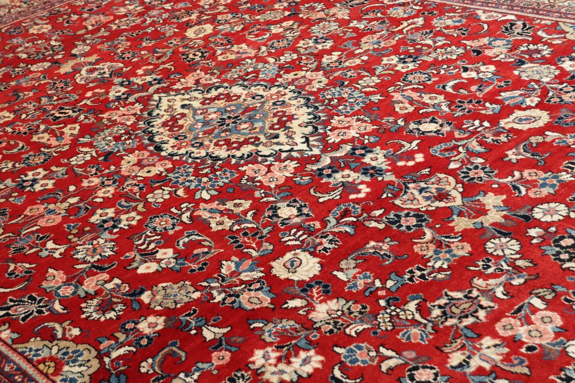 Sarouk Farahan Persian Rug 279 × 407 cm, Wool, hand-knotted