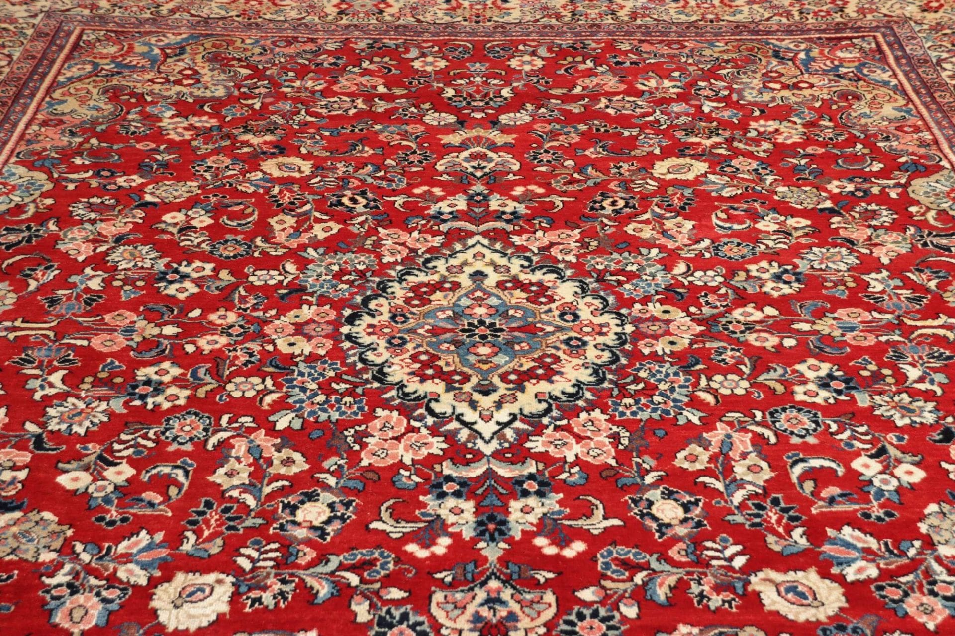 Sarouk Farahan Persian Rug 279 × 407 cm, Wool, hand-knotted