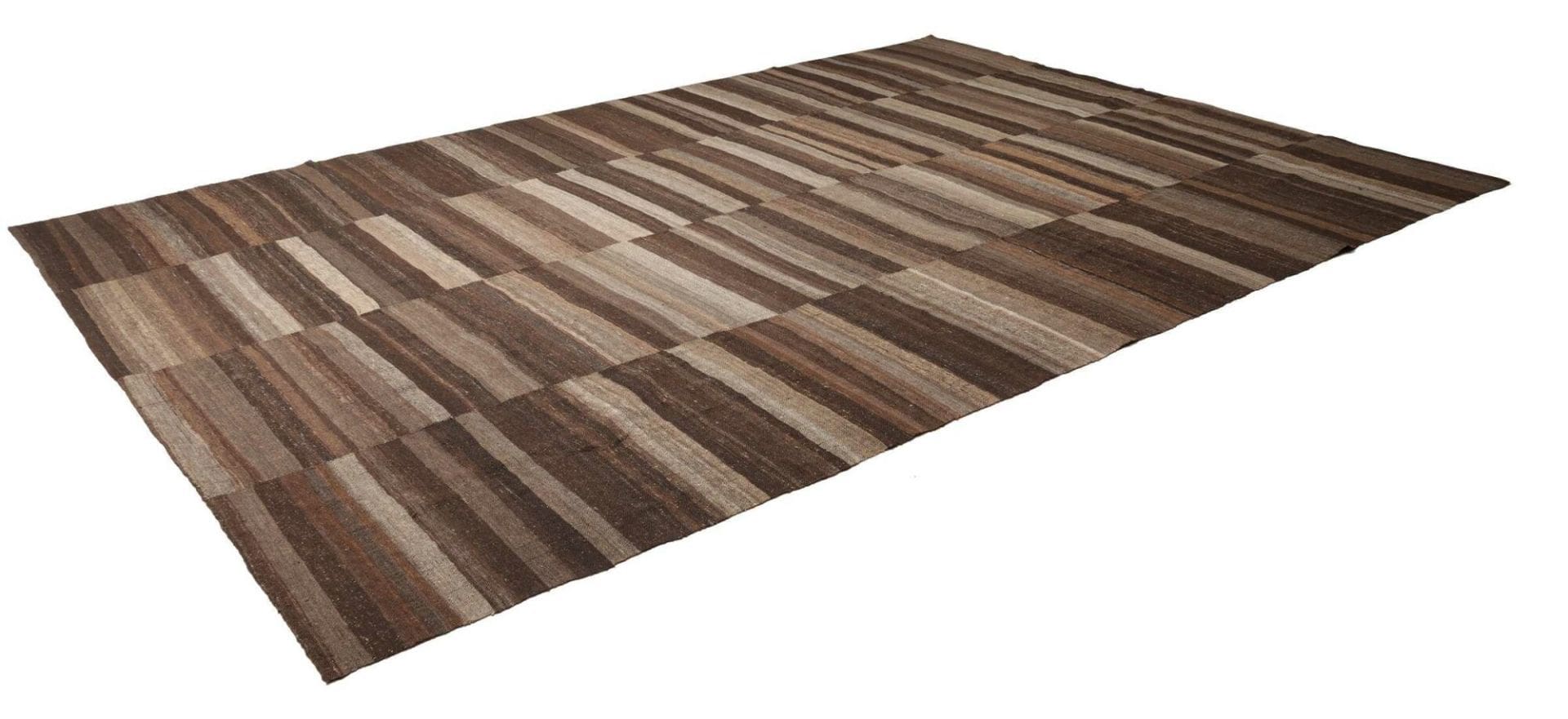 Kilim Persian Rug 281 × 398 cm, Wool, hand-woven