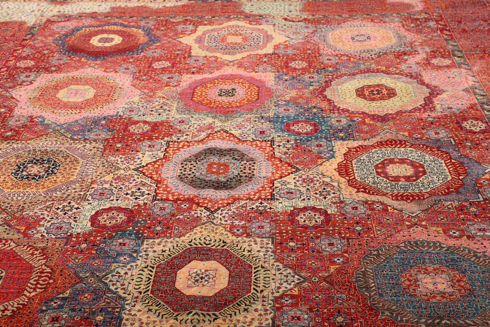 Hand-Knotted Wool Mamluk Pakistani Rug, 305 × 420 cm