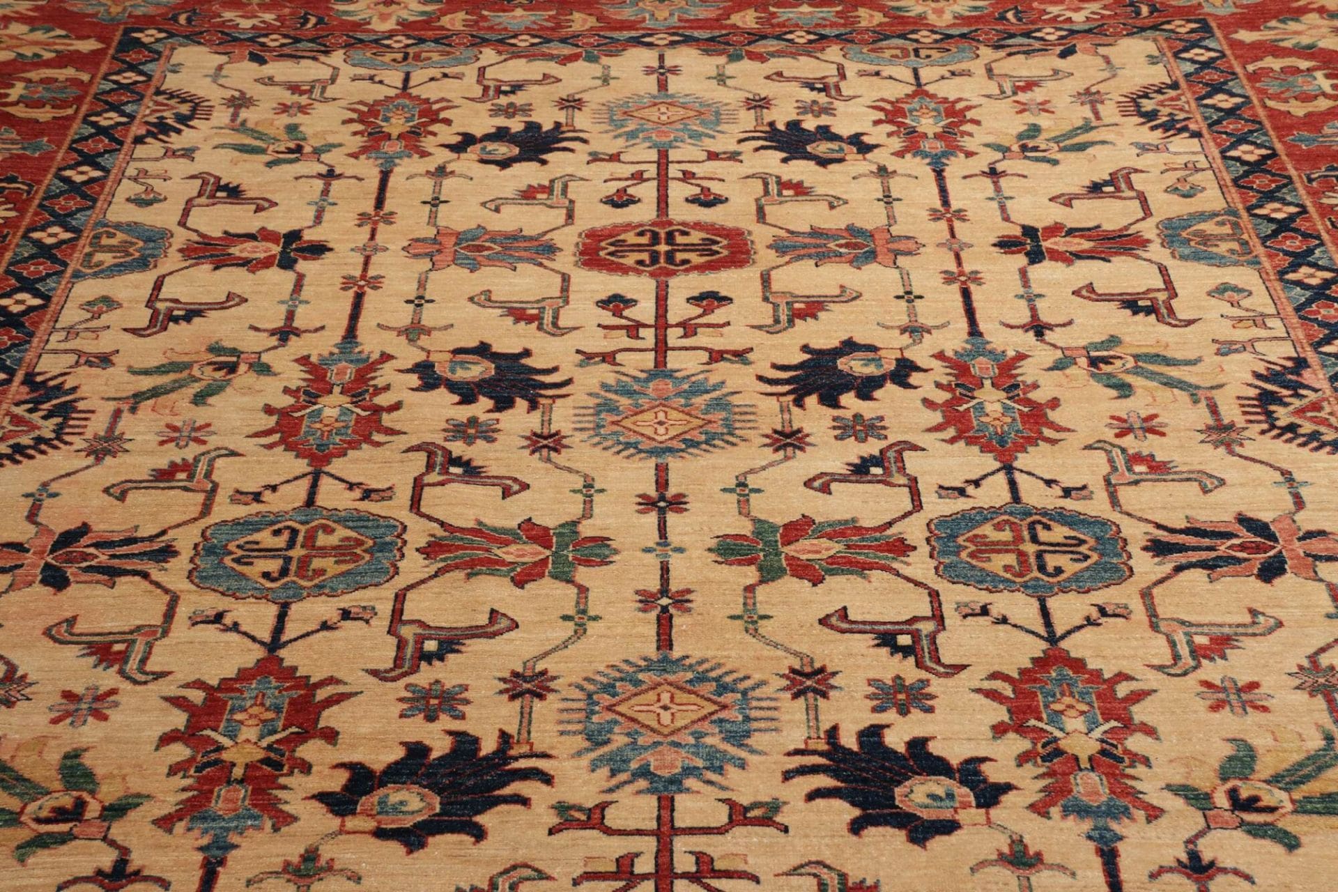 Kazak Pakistani Rug — hand-knotted, 275 × 372 cm, Wool
