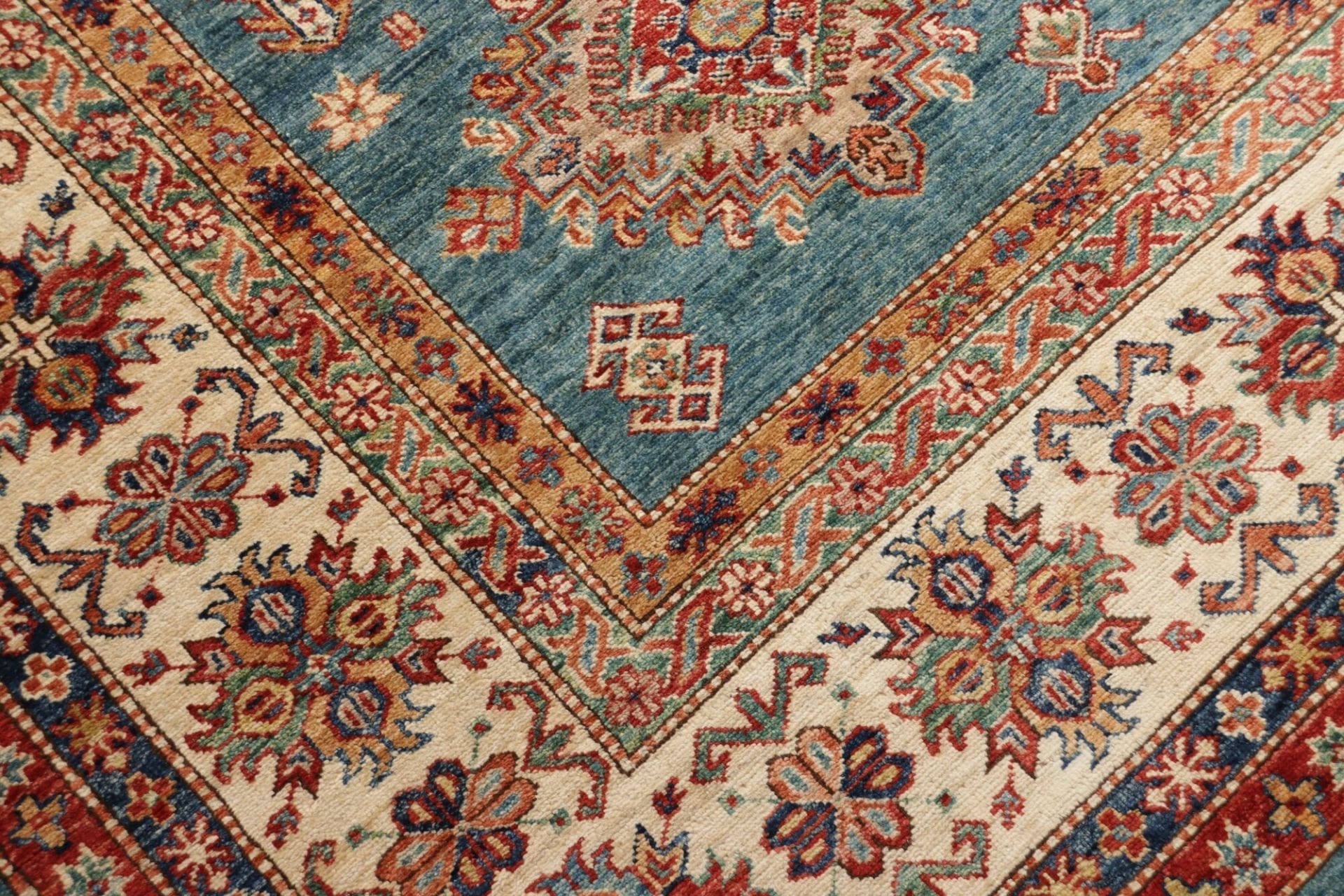 Kazak Pakistani Rug — hand-knotted, 268 × 355 cm, Wool