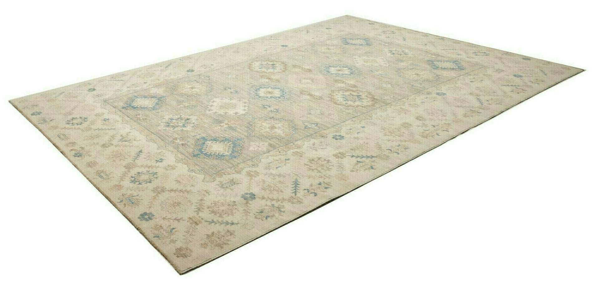 Hand-Knotted Wool Kazak Pakistani Rug, 272 × 367 cm