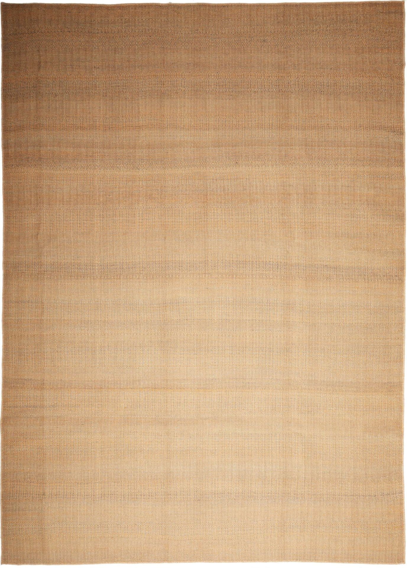 Hand-Woven Wool Kilim Persian Rug, 264 × 362 cm