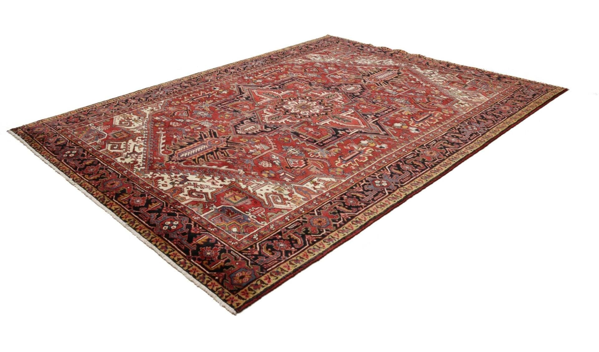 Heriz Persian Rug — hand-knotted, 253 × 328 cm, Wool