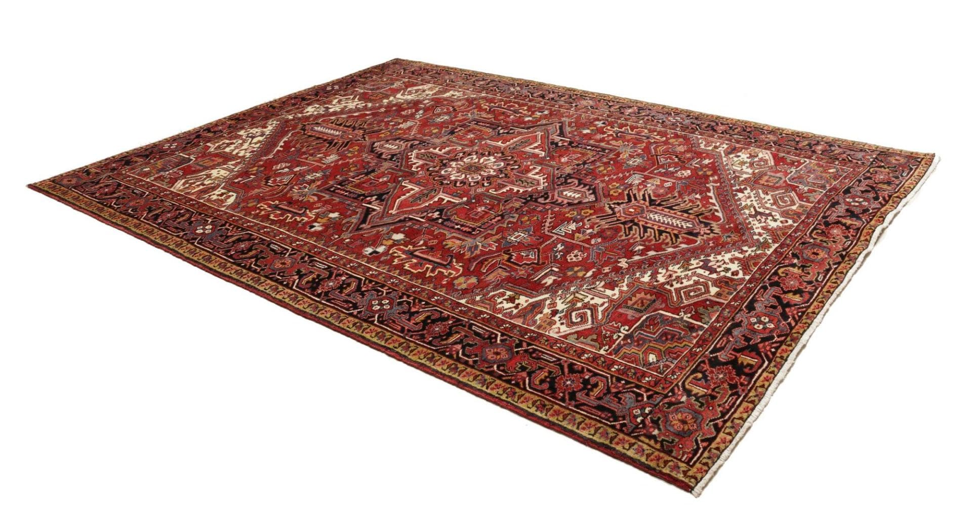 Heriz Persian Rug — hand-knotted, 253 × 328 cm, Wool