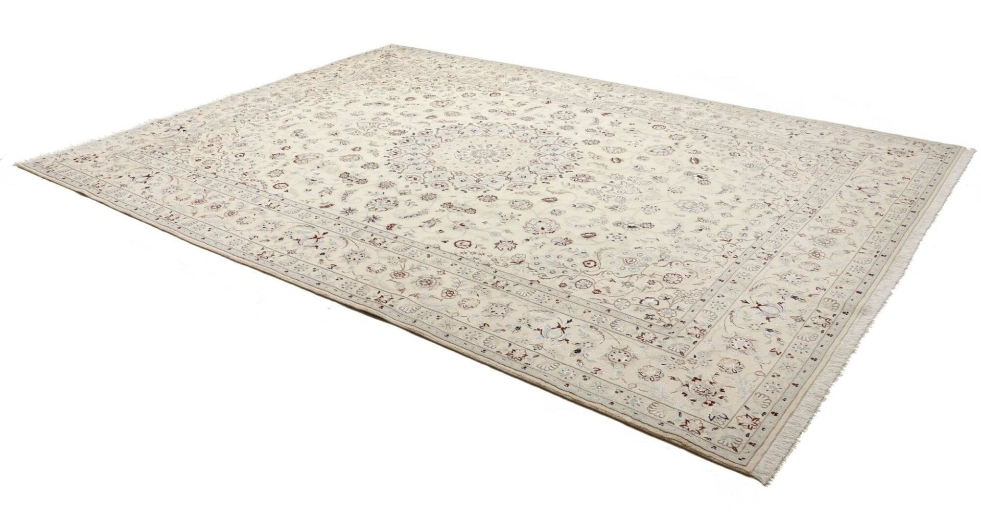 Nain Persian Rug — hand-knotted, 259 × 355 cm, Wool