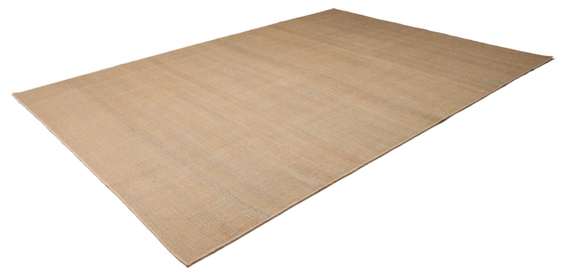 Hand-Woven Wool Kilim Persian Rug, 264 × 362 cm