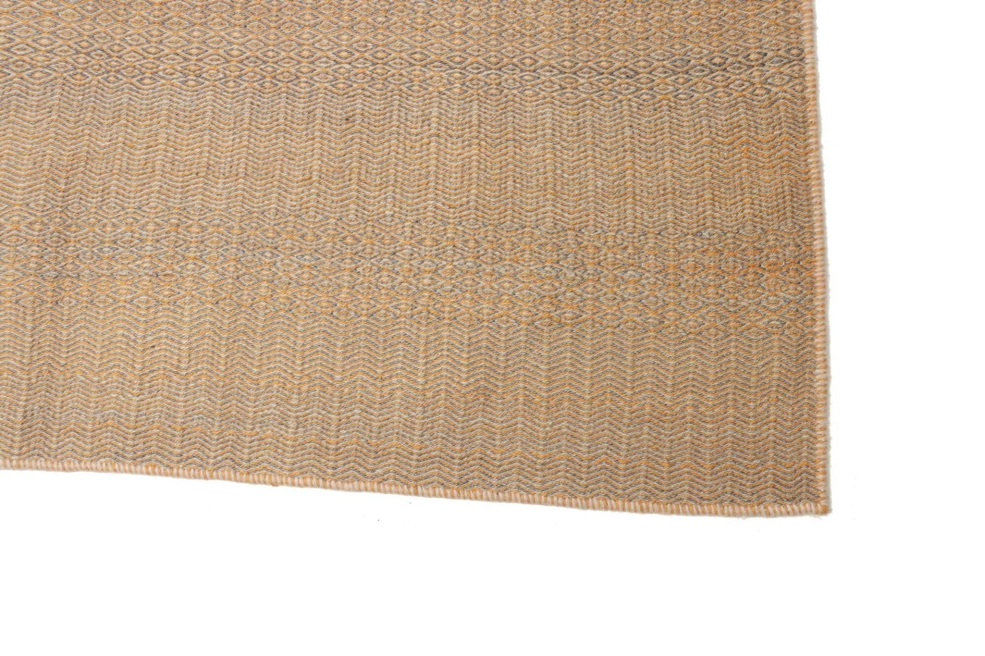 Hand-Woven Wool Kilim Persian Rug, 264 × 362 cm