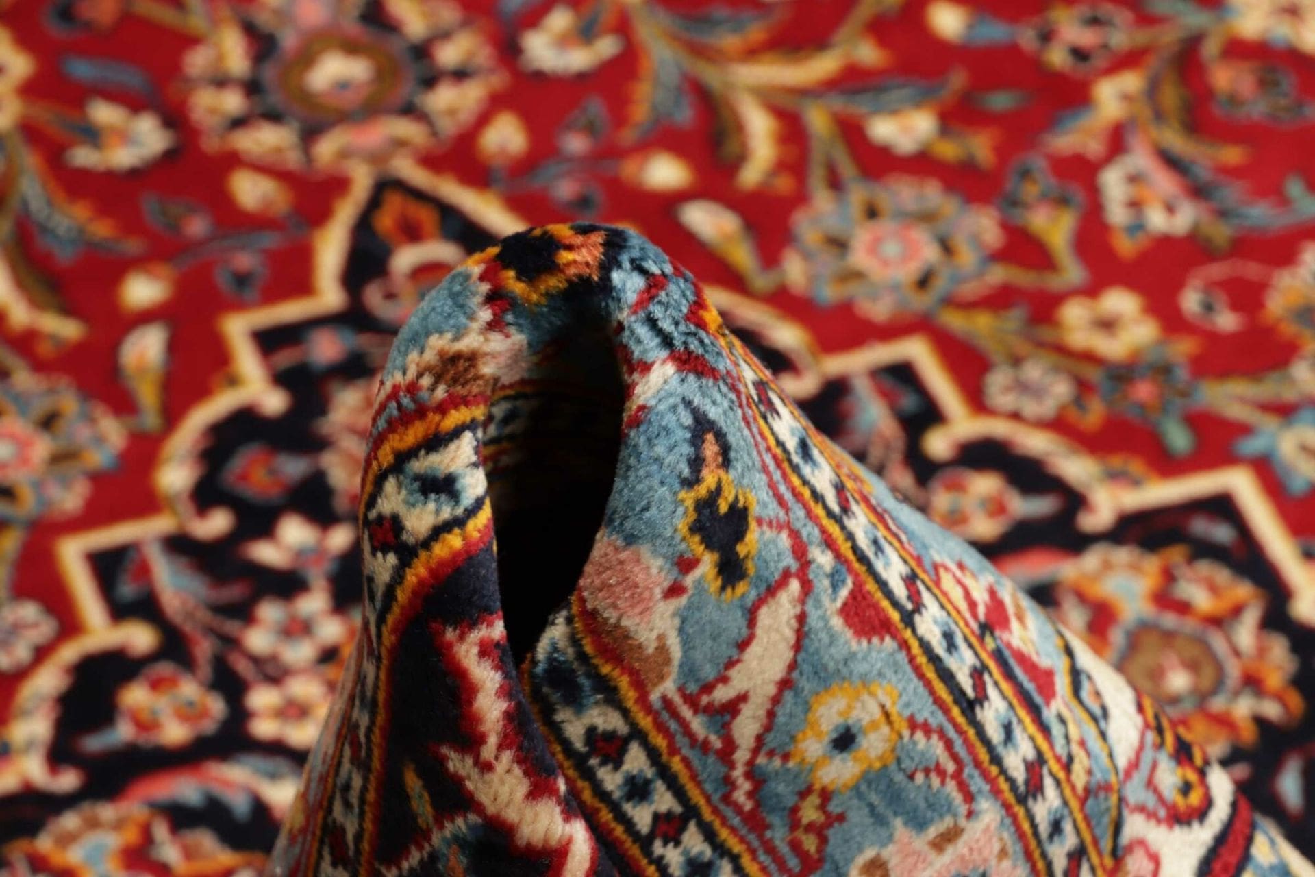 Kashan Persian Rug — hand-knotted, 230 × 334 cm, Wool