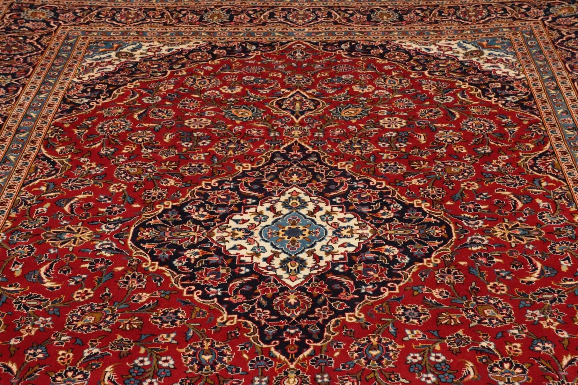 Kashan Persian Rug 253 × 370 cm, Wool, hand-knotted