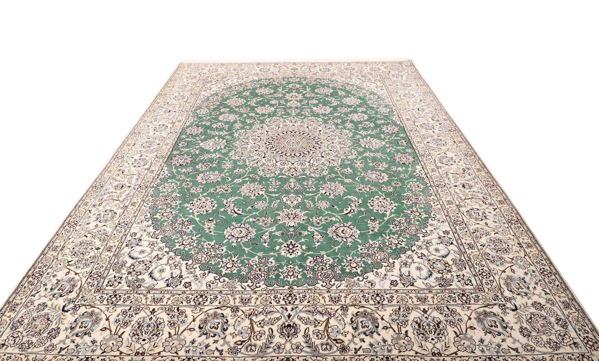 Nain Persian Rug 255 × 350 cm, Wool, hand-knotted