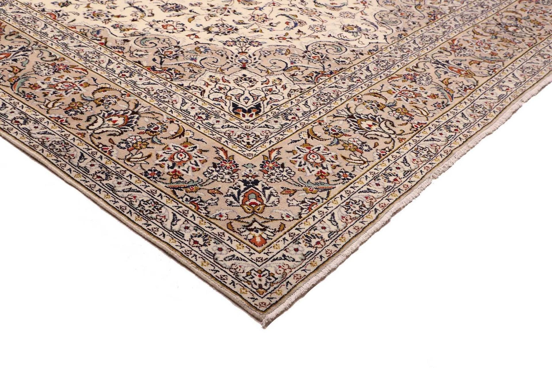Hand-Knotted Wool Kashan Persian Rug, 248 × 350 cm