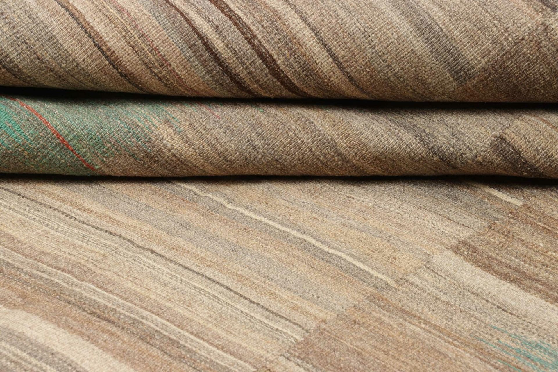 Kilim Persian Rug — hand-woven, 250 × 350 cm, Wool