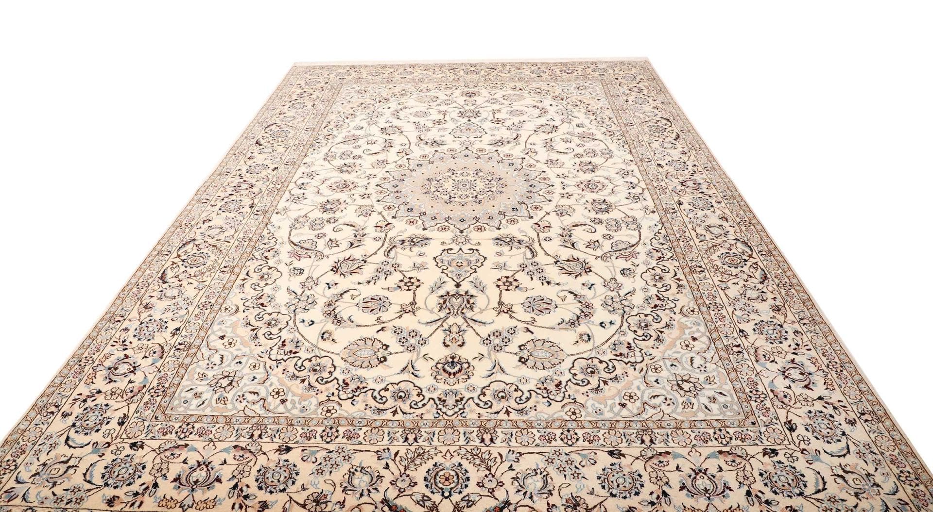 Nain Persian Rug 253 × 350 cm, Wool, hand-knotted